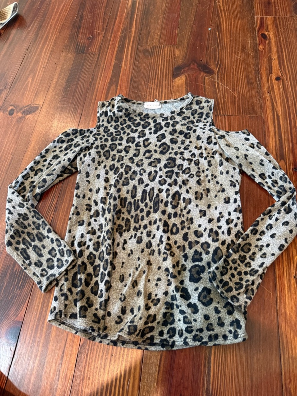 Gray/Black Leopard Print Cold-Shoulder Women’s Top